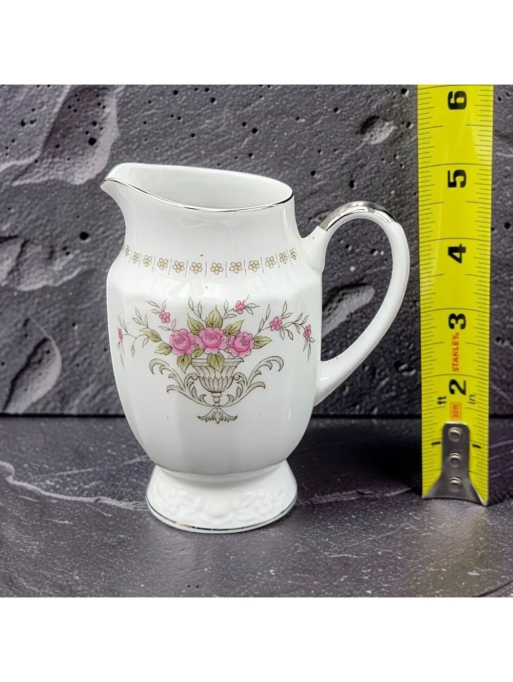 Vintage Harmony House Michelle 3653 7 Pc Tea Set 6 Cups and a Creamer Japan